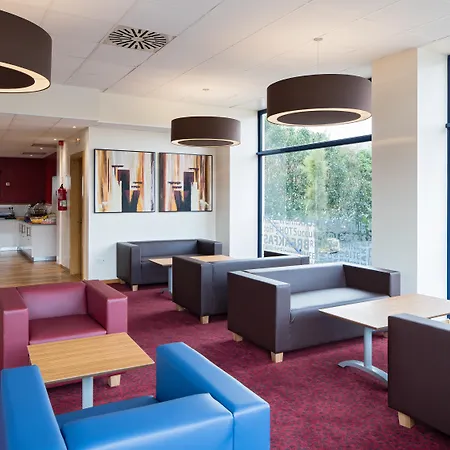 Travelodge Barcelona Fira Hotell
