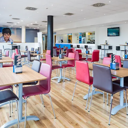Travelodge Barcelona Fira Hotell