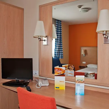 Travelodge Barcelona Fira Hotell L'Hospitalet de Llobregat