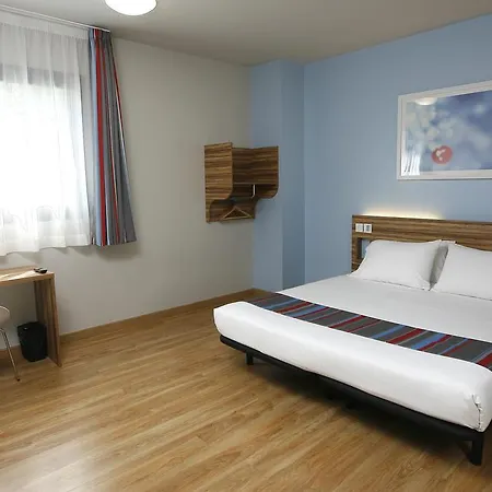 Travelodge Barcelona Fira 3* L'Hospitalet de Llobregat
