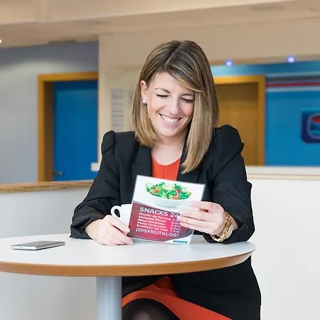 Travelodge Barcelona Fira 3*