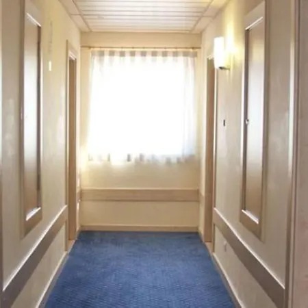 Travelodge Barcelona Fira Hotel 3*